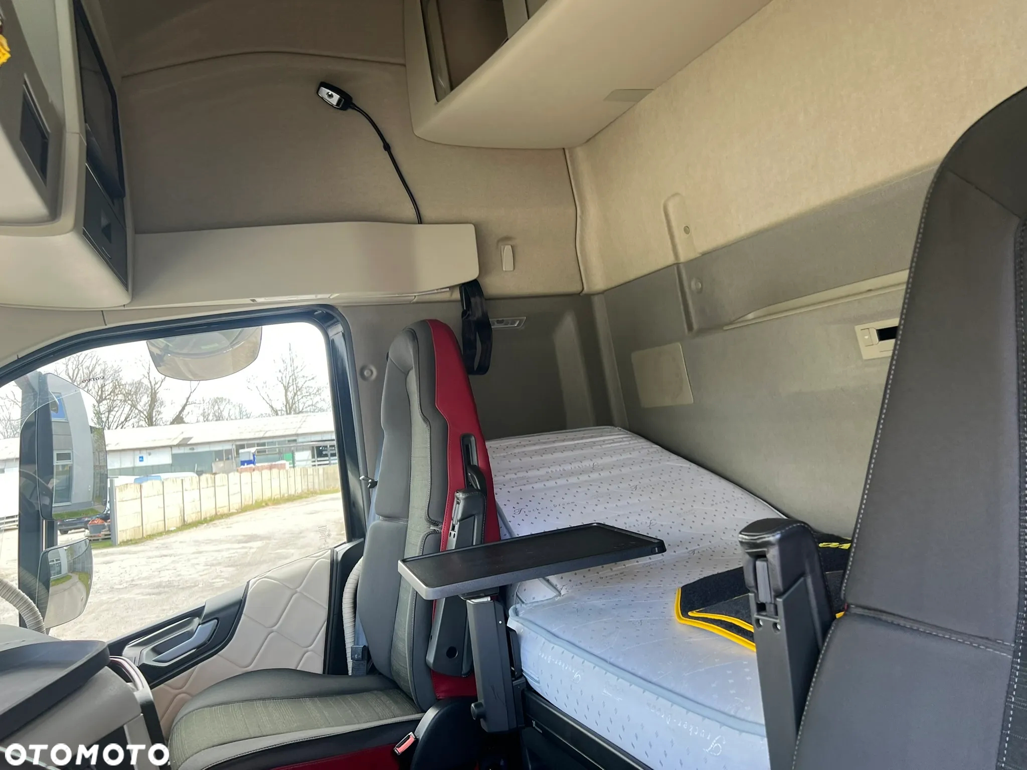 Volvo 500 Glob XL Niemcy Po kontrakcie klima postojowa nowy serwis - 11