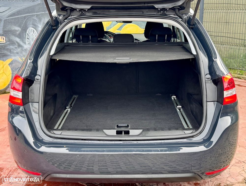 Peugeot 308 SW 1.2 PureTech Style J17 - 14