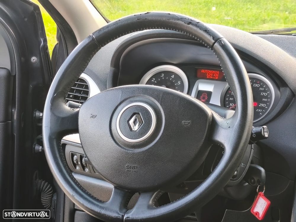 Renault Clio 1.2 16V Dynamique - 13