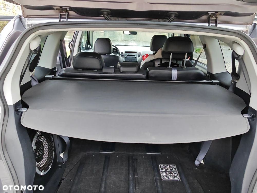 Mitsubishi Outlander 2.4 Intense + - 25