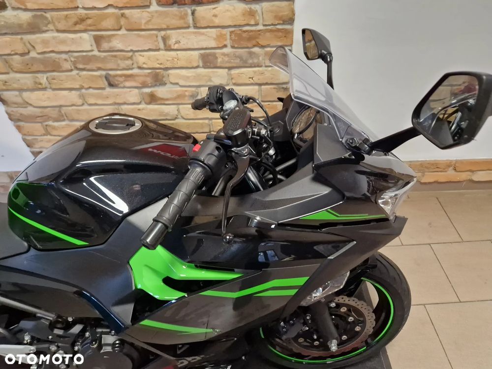 Kawasaki Ninja 400 - 30