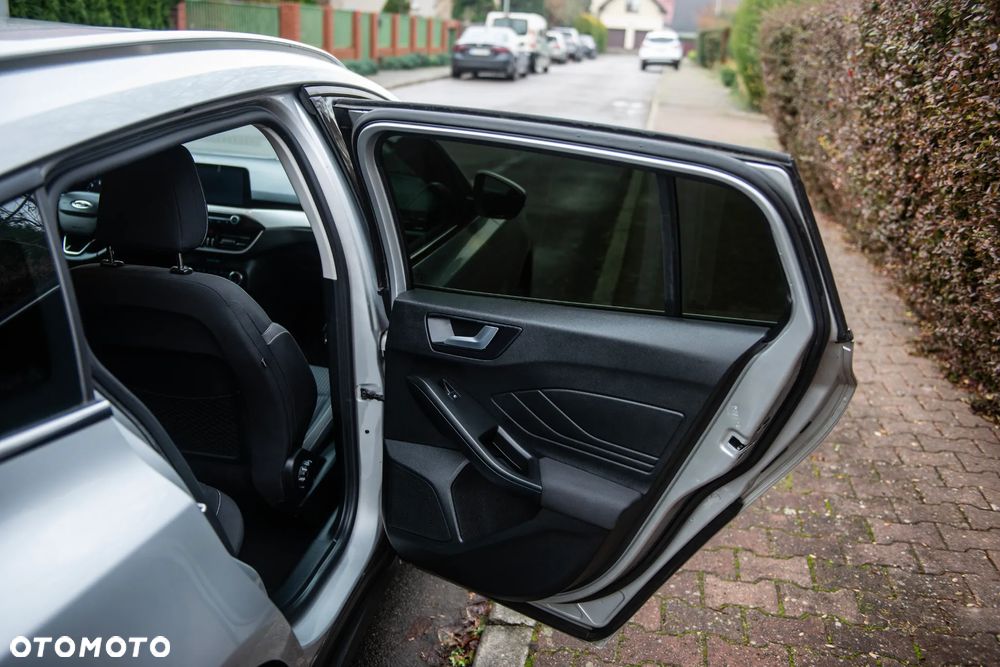 Ford Focus 1.5 EcoBlue Start-Stopp-System TITANIUM - 23