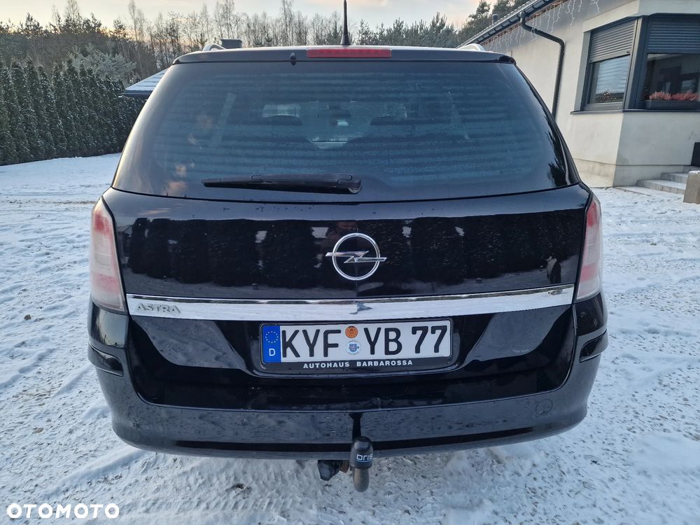 Opel Astra 1.6 Edition 111 Jahre - 9