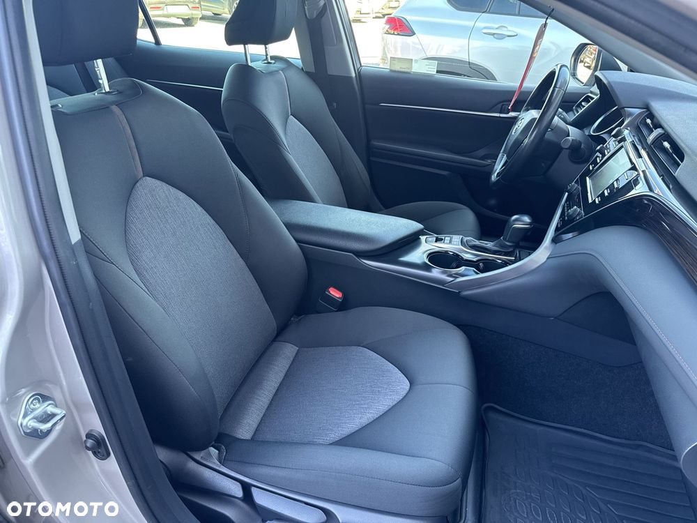 Toyota Camry 2.5 Hybrid Comfort CVT - 15