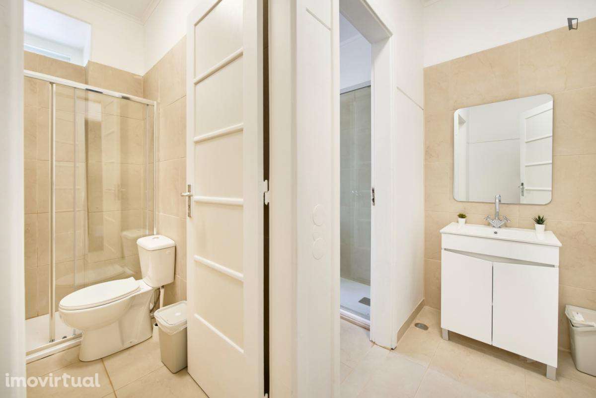 Quarto - localizado em Saldanha Lisbon - Grande imagem: 2/54