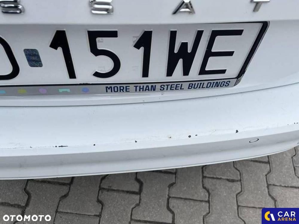 Volkswagen Passat - 33