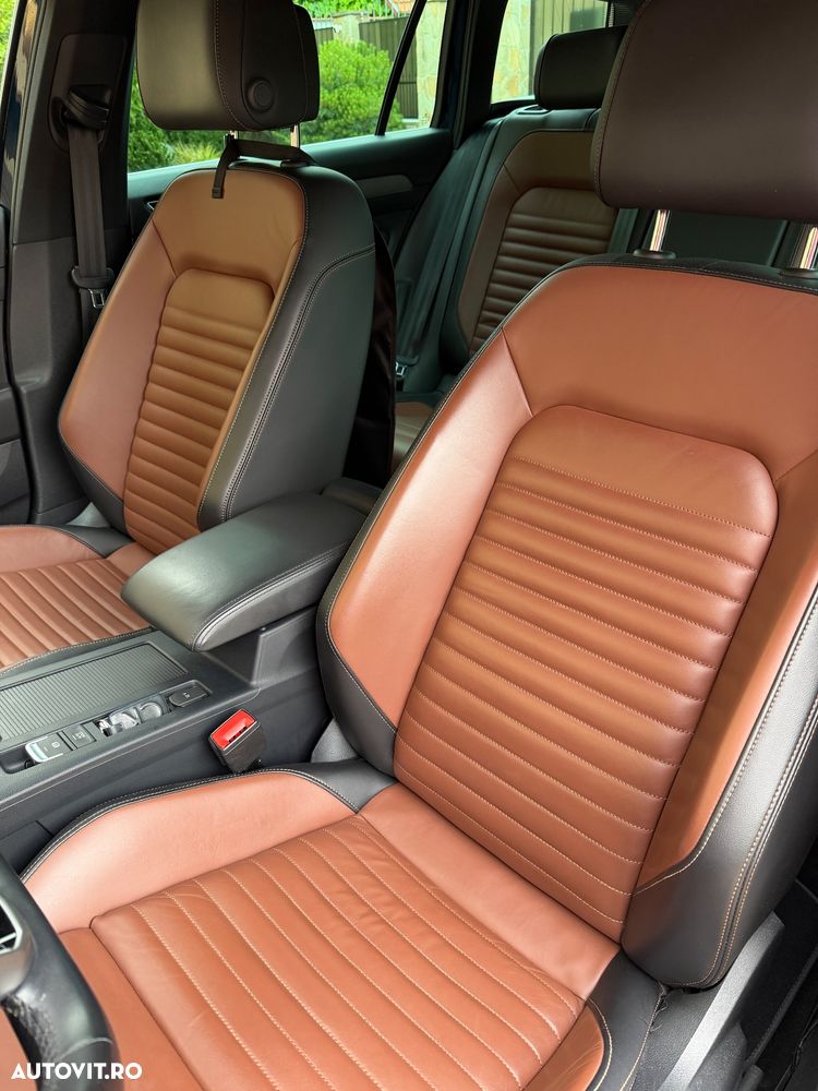 Volkswagen Passat 2.0 TDI SCR DSG Elegance - 8