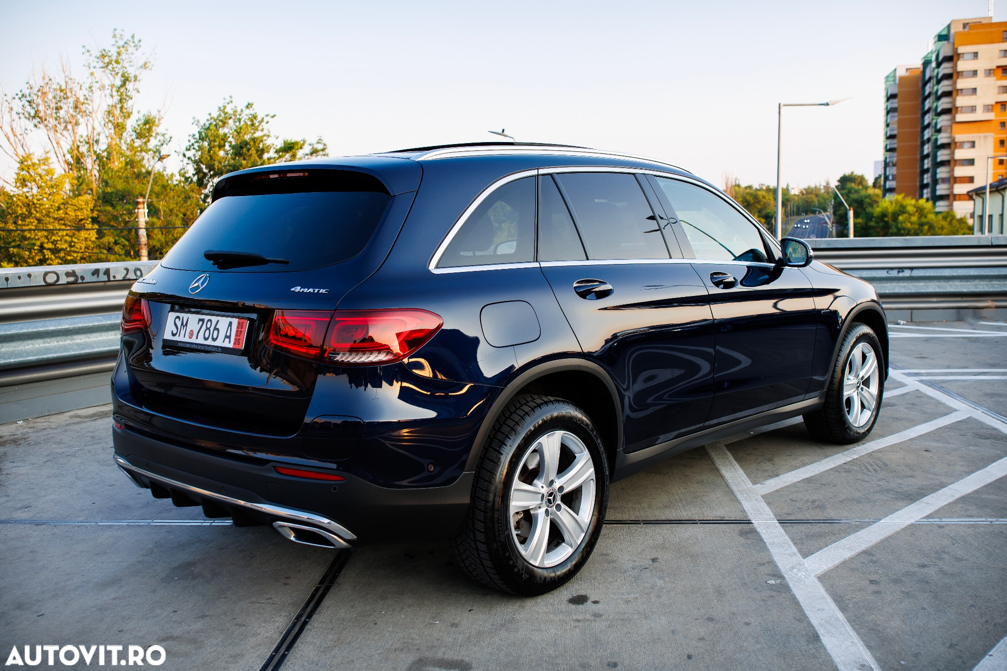 Mercedes-Benz GLC 300 de 4Matic 9G-TRONIC AMG Line - 3