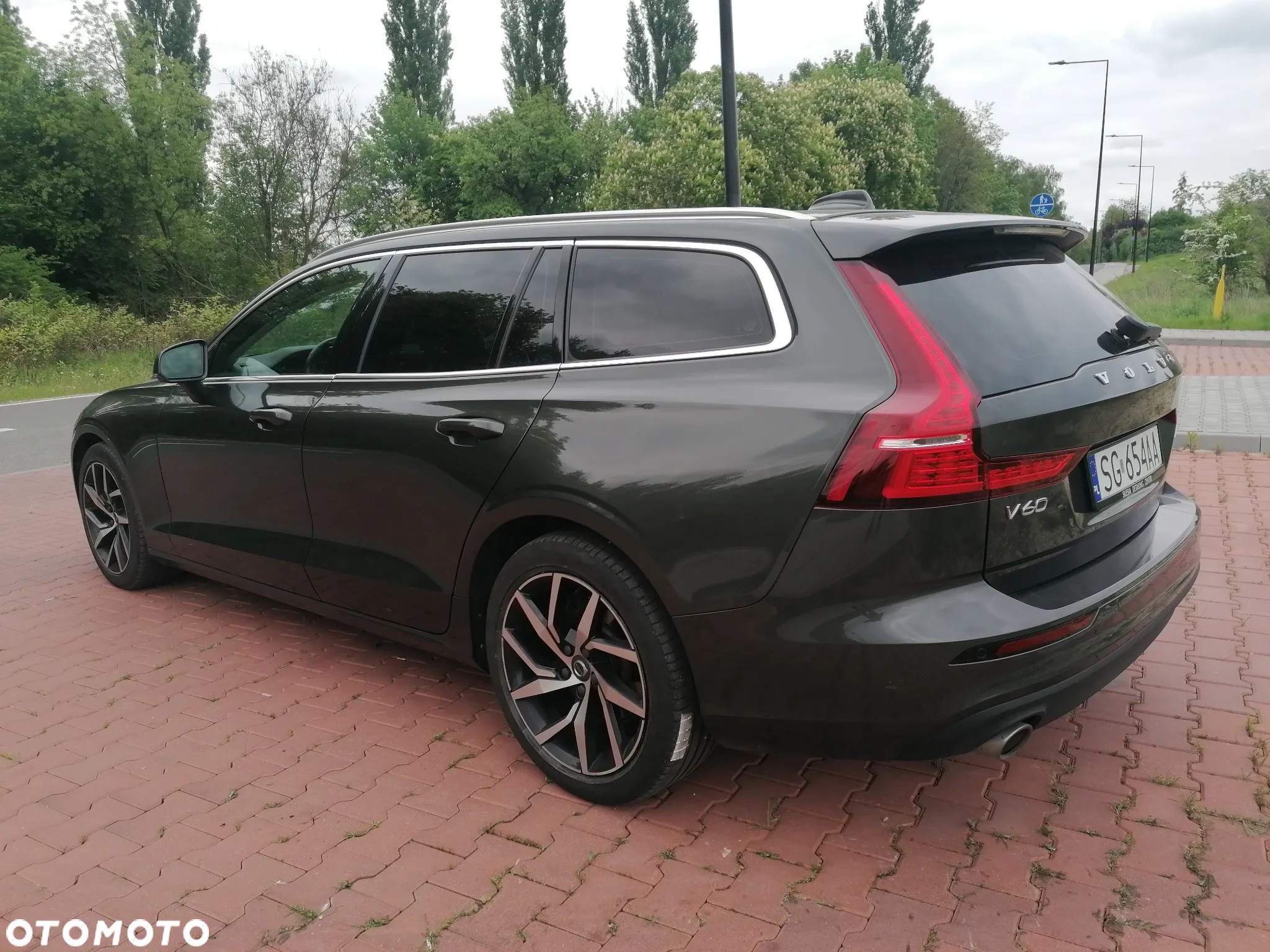 Volvo V60 T4 Momentum - 13
