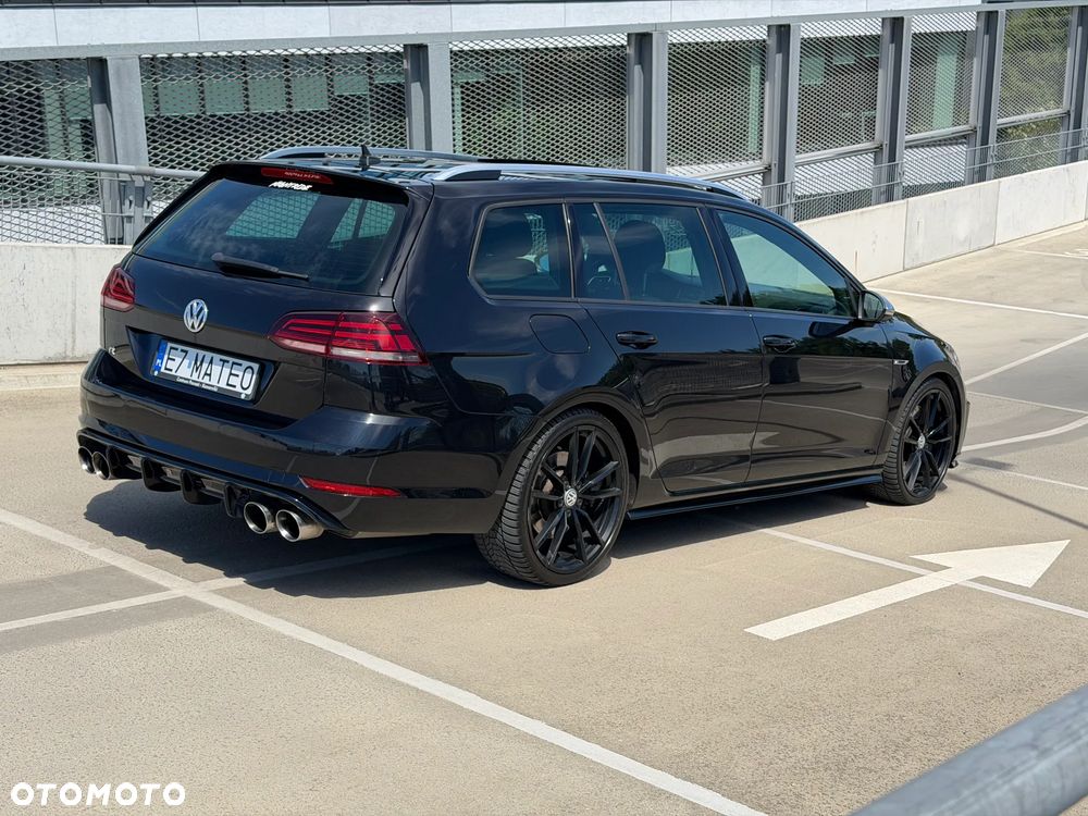 Volkswagen Golf - 3