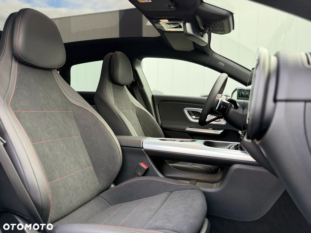 Mercedes-Benz CLA 200 58kWh - 25