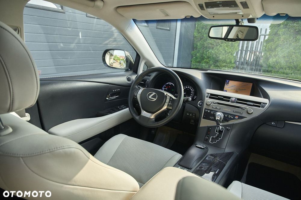 Lexus RX - 16