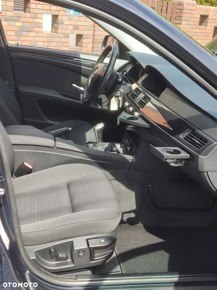 BMW Seria 5 520d Edition Exclusive - 31