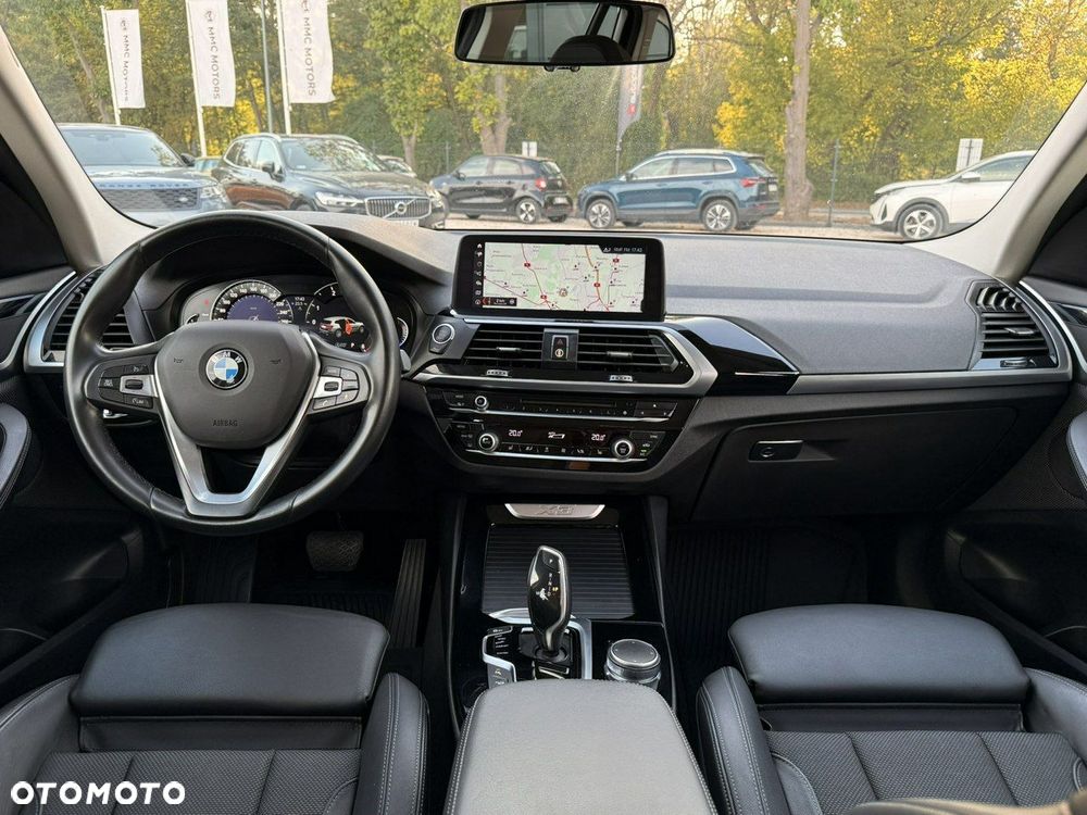BMW X3 xDrive20d xLine - 24