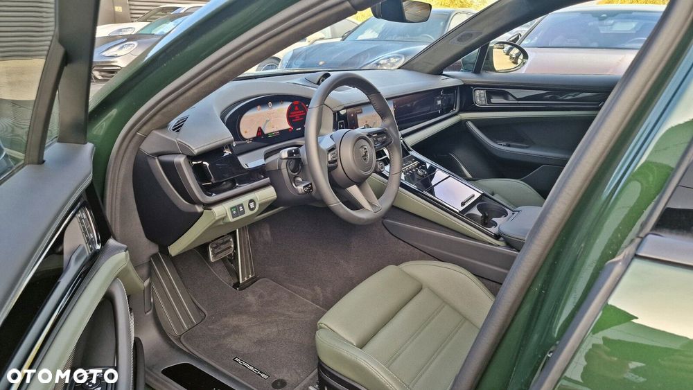 Porsche Panamera - 8