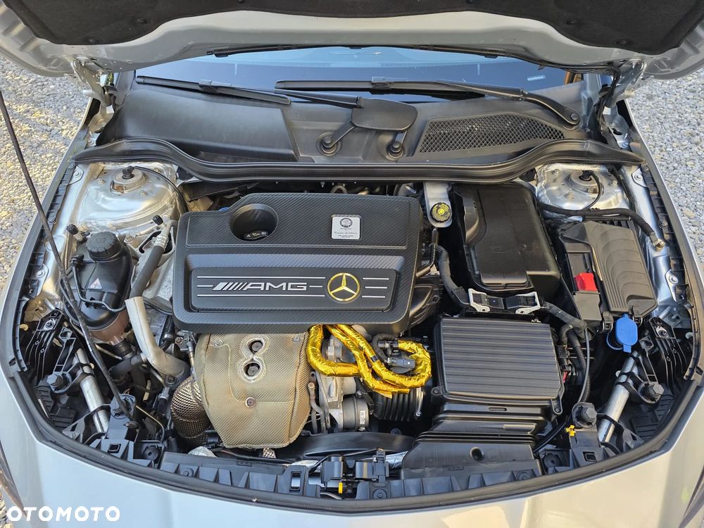 Mercedes-Benz CLA AMG 45 4Matic AMG Speedshift DCT 7G - 21