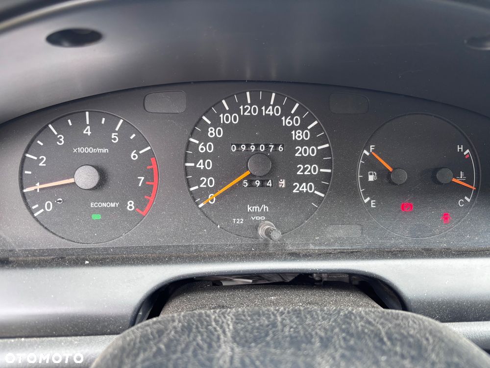 Toyota Carina 1.6 XLi - 9