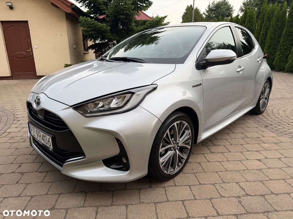 Toyota Yaris Hybrid 100 Premium - 2