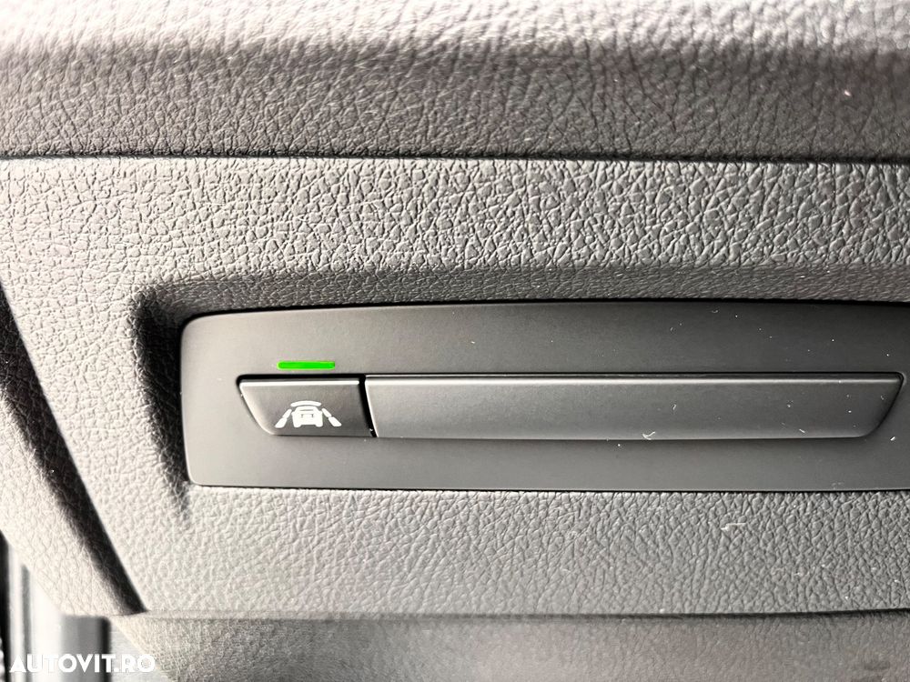 BMW Seria 1 120d Aut. Edition Metropolitan - 26