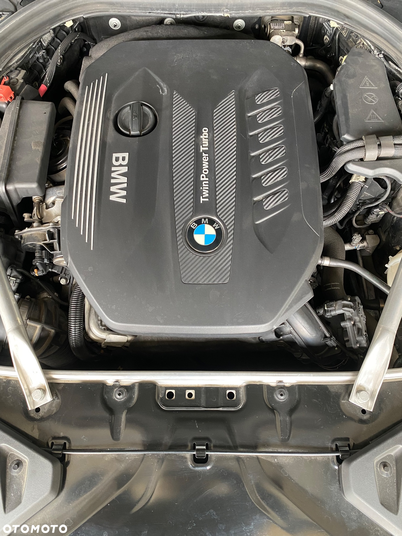 BMW Seria 8 - 11