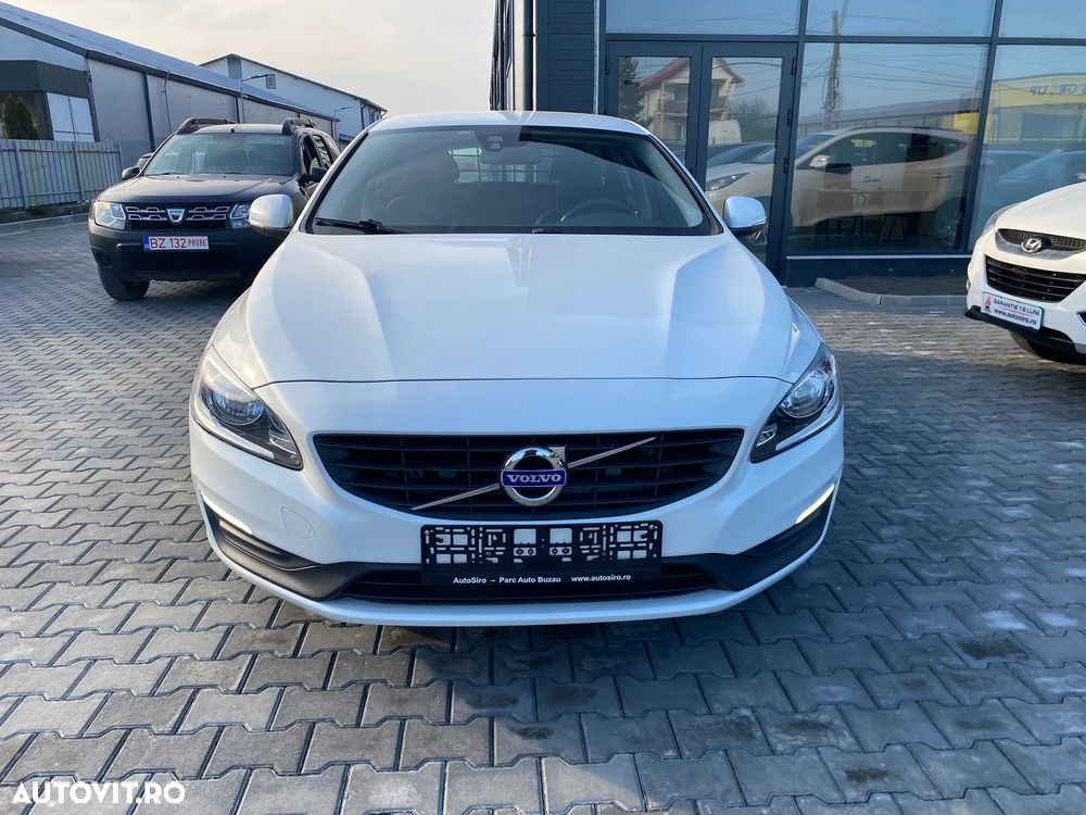 Volvo V60 D3 Kinetic - 1