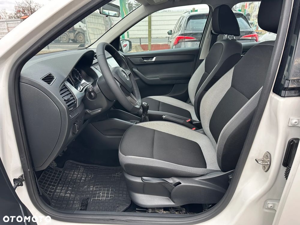 Skoda Fabia - 14