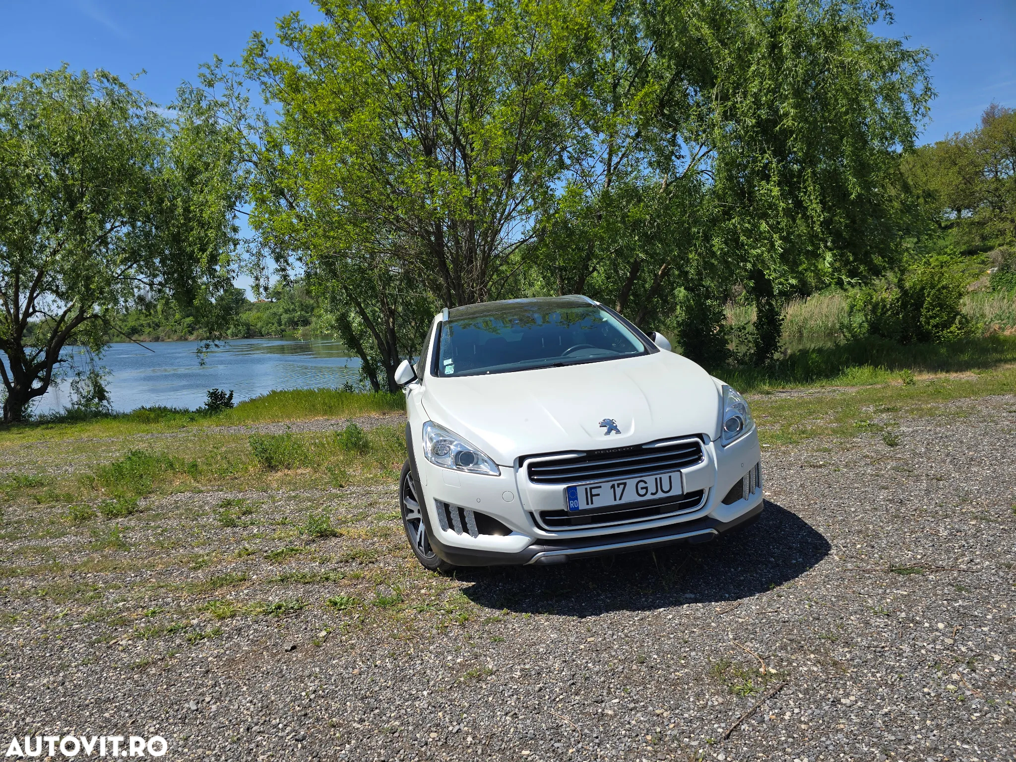 Peugeot 508 RXH Hybrid4 - 15