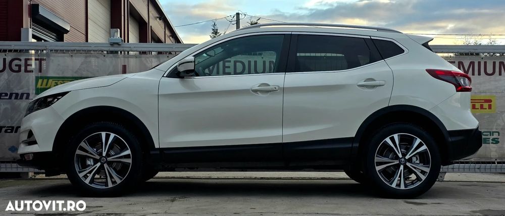 Nissan Qashqai 1.6 DCI ALL-MODE 4x4i N-Connecta - 9