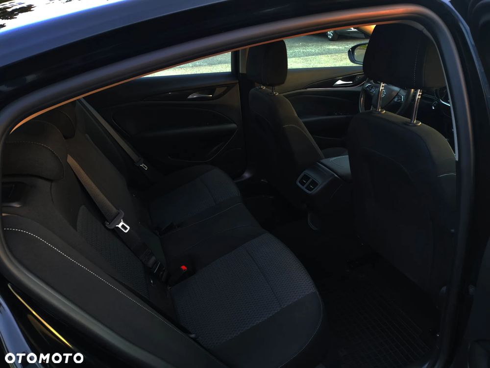 Opel Insignia 2.0 CDTI Elegance S&S - 24