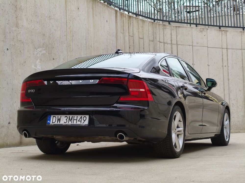 Volvo S90 D4 Momentum Pro - 13