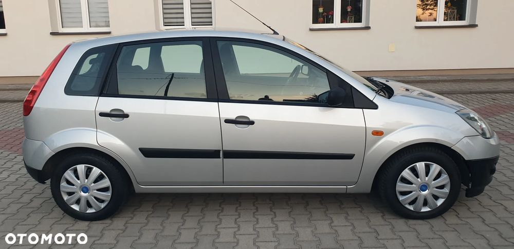 Ford Fiesta 1.3 Connection - 5
