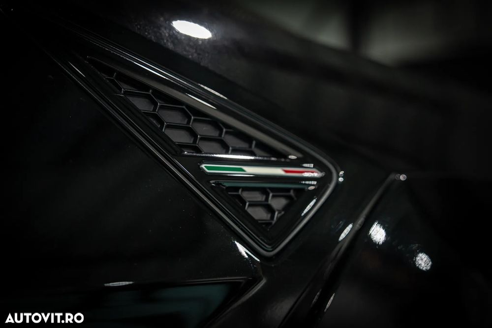 Lamborghini URUS - 16