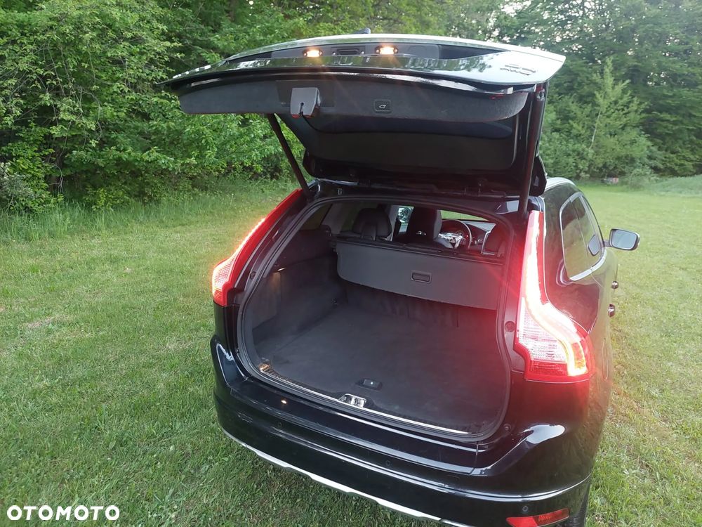 Volvo XC 60 D4 AWD Geartronic Summum - 18