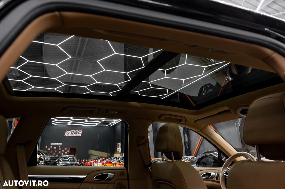 Porsche Cayenne S Tiptronic S - 12