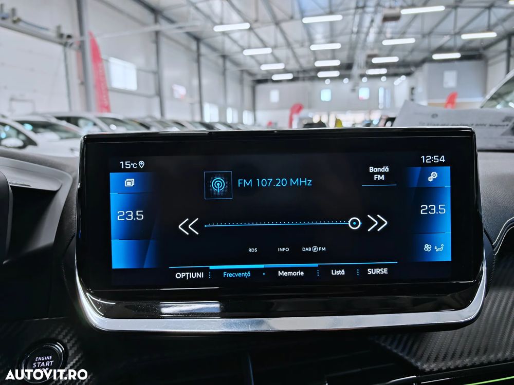 Peugeot 2008 PureTech 130 EAT8 GT - 20