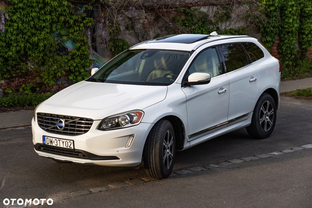 Volvo XC 60 T6 AWD Summum - 1