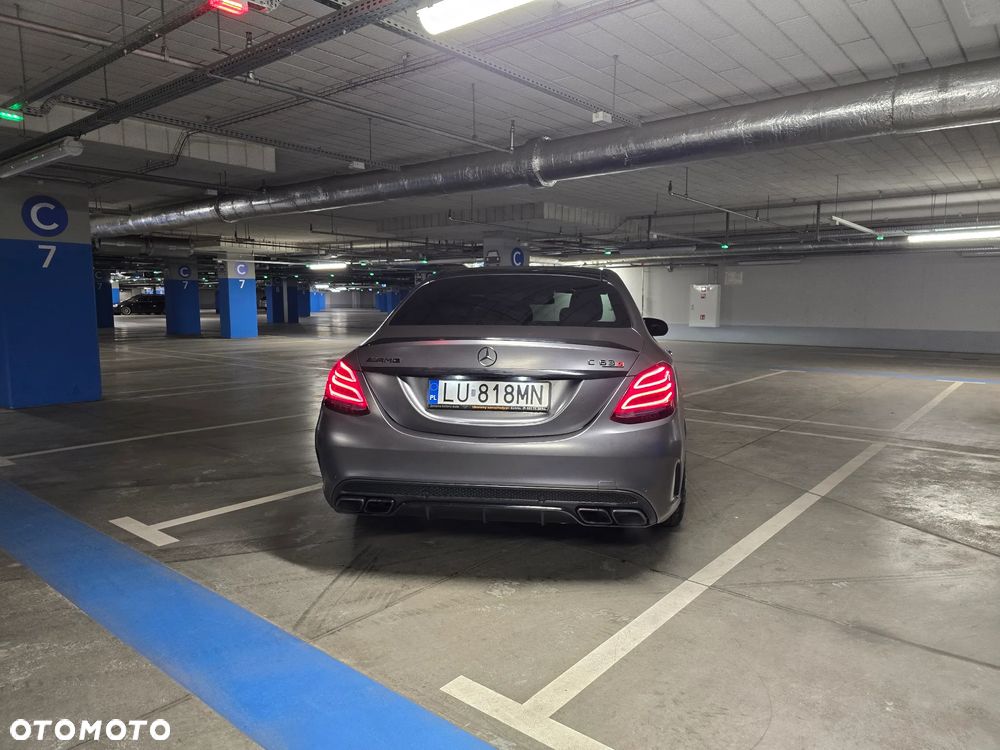 Mercedes-Benz Klasa C AMG 63 S - 2