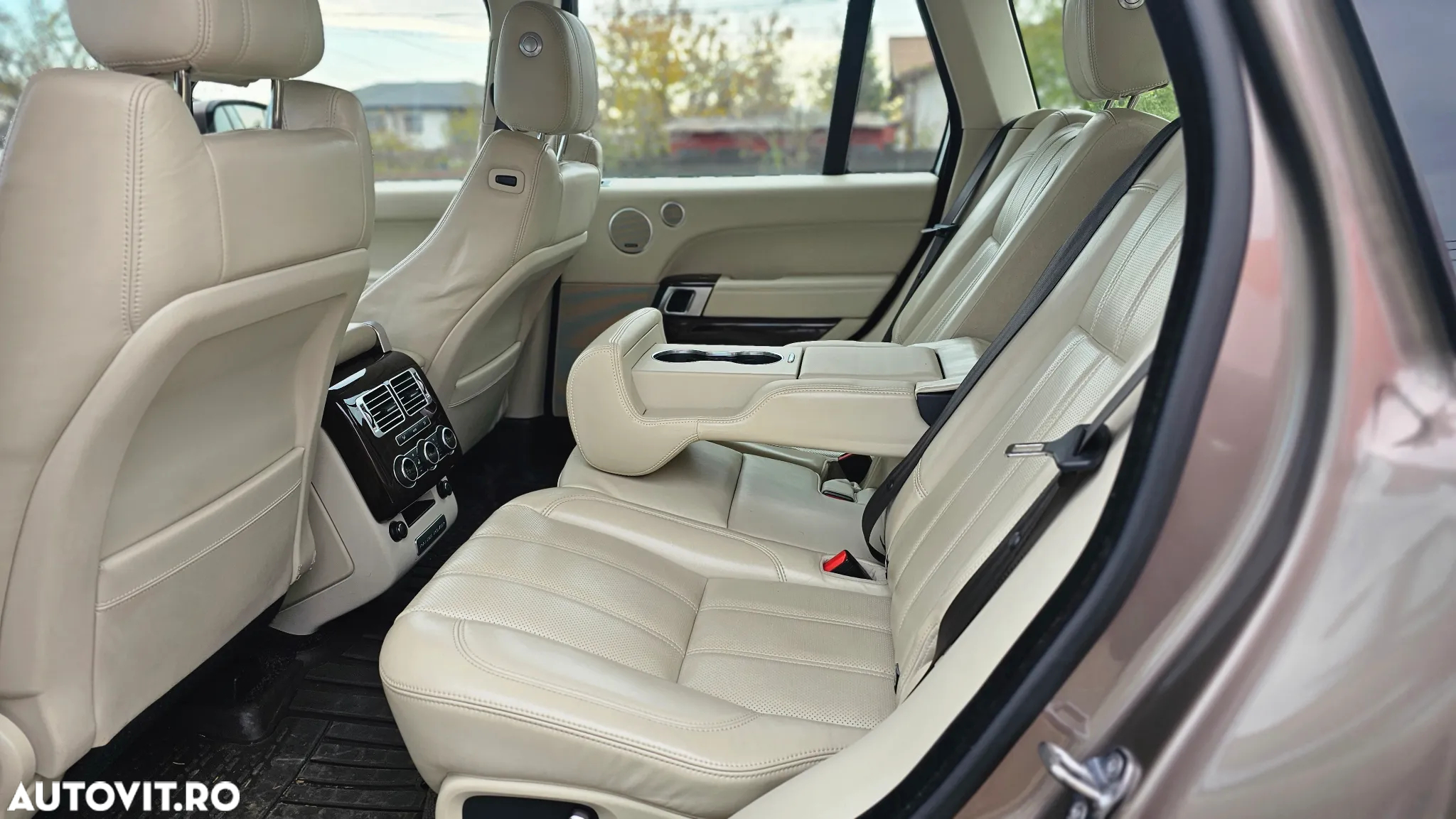 Land Rover Range Rover Vogue - 18