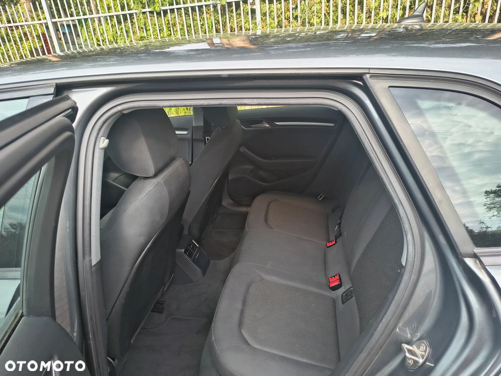 Audi A3 Sportback - 11