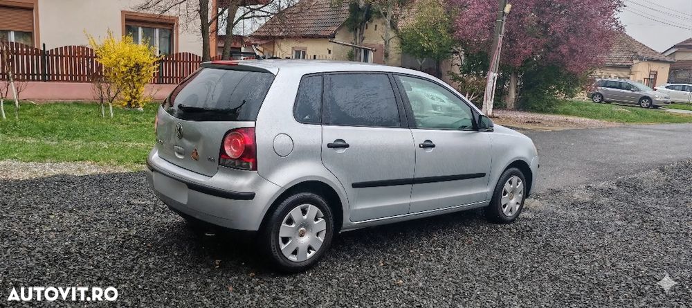 Volkswagen Polo 1.4 TDI Comfortline - 2