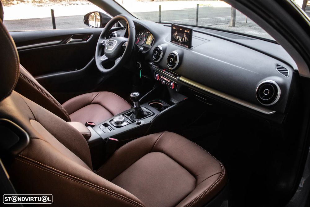 Audi A3 1.6 TDI Design - 22