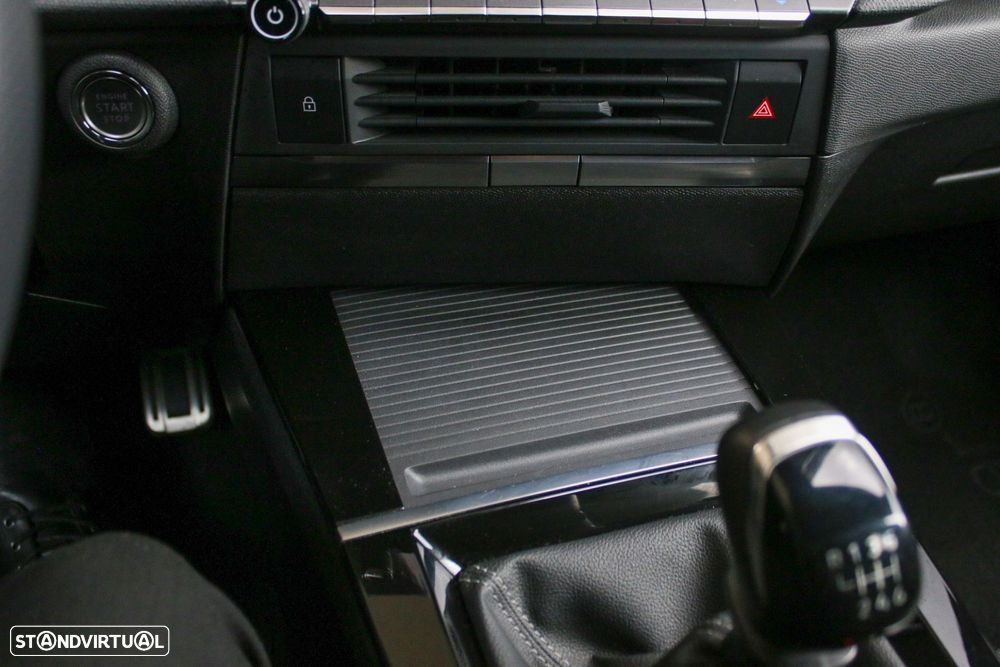 Opel Astra 1.2 Turbo S&S GS Line - 27