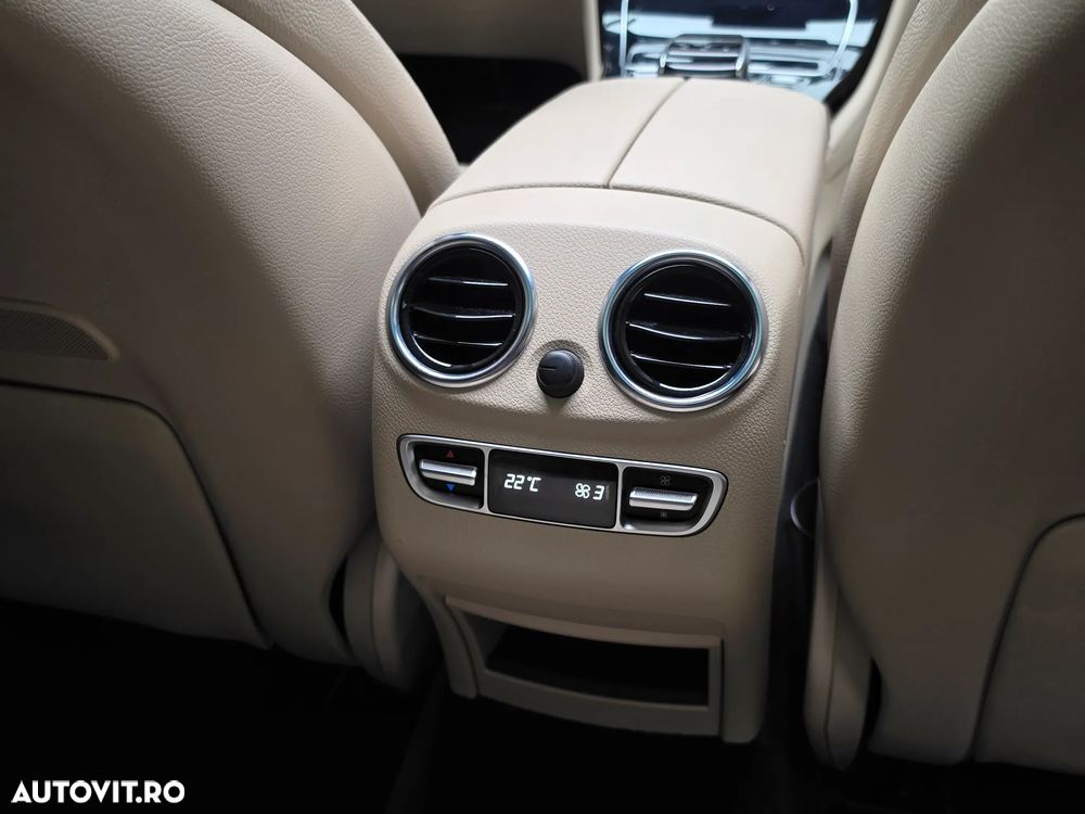 Mercedes-Benz GLC 250 4MATIC 9G-TRONIC AMG Line - 20
