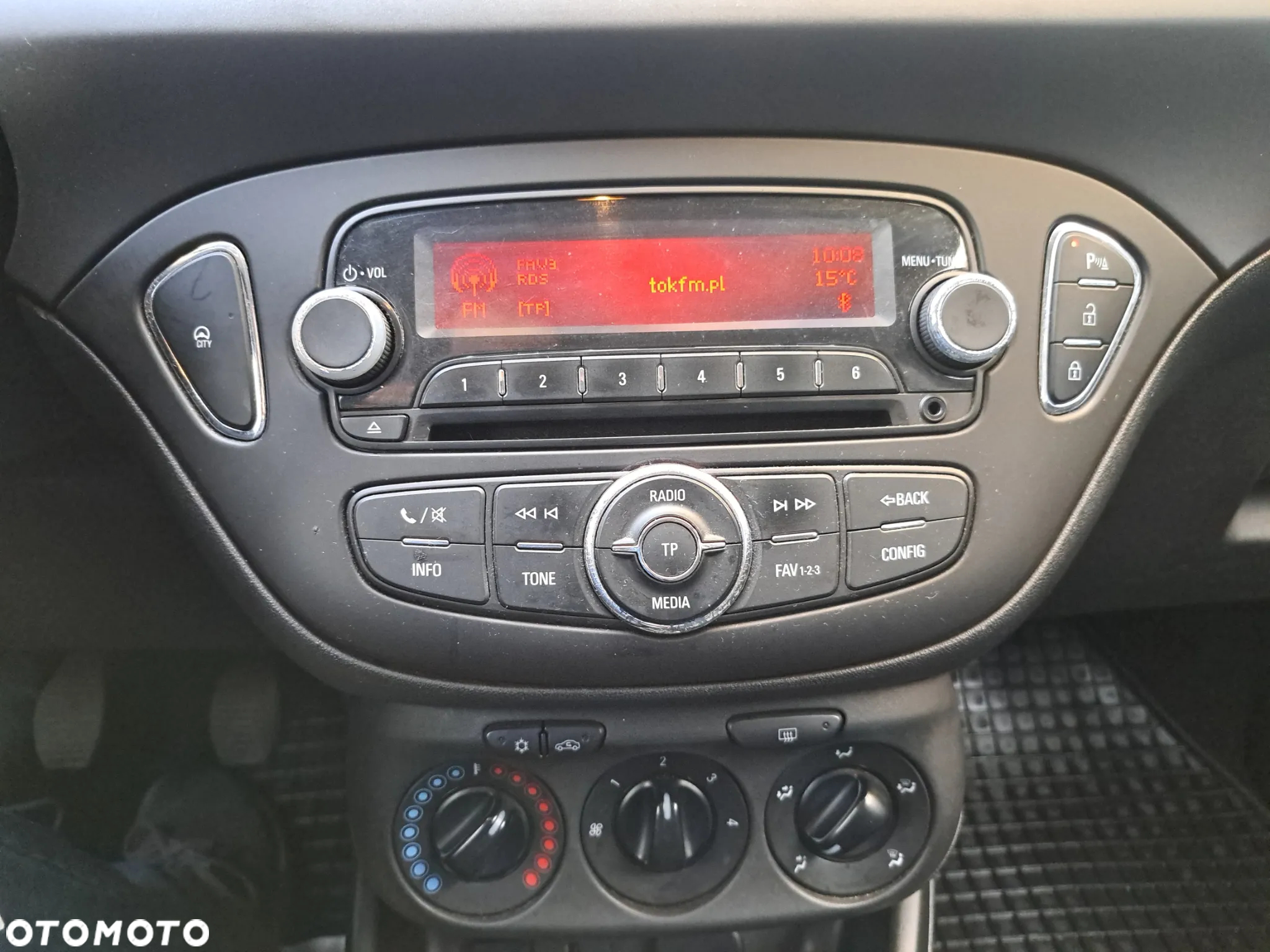Opel Corsa 1.4 Enjoy - 15