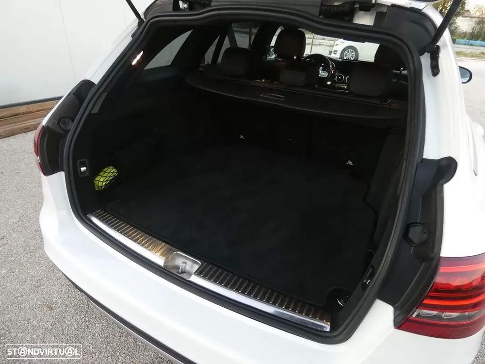 Mercedes-Benz C 220 d AMG Line - 11