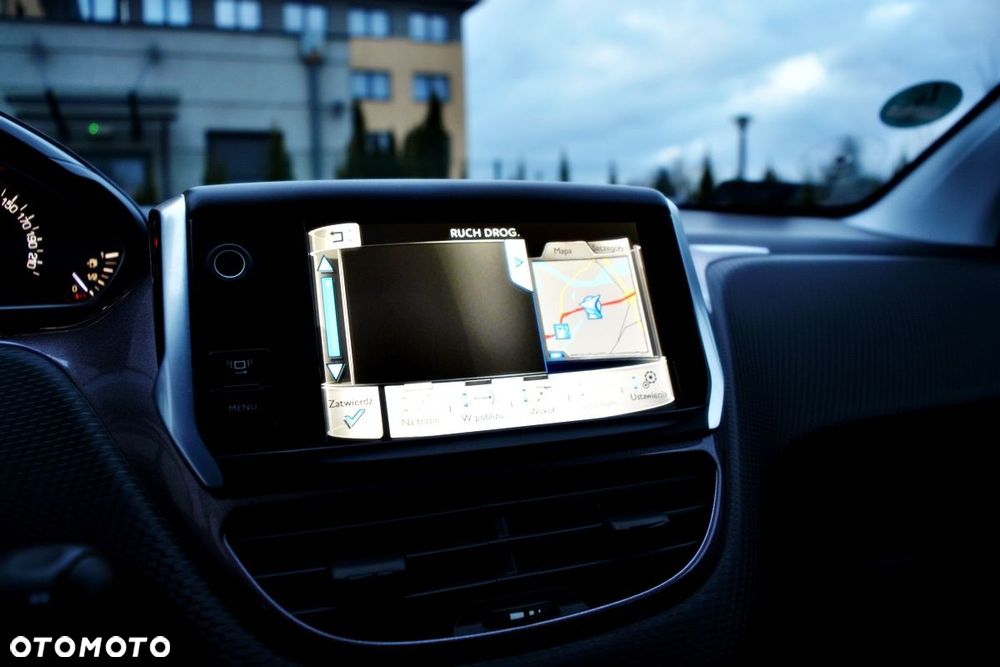 Peugeot 2008 1.2 VTi/Pure Tech Access - 9