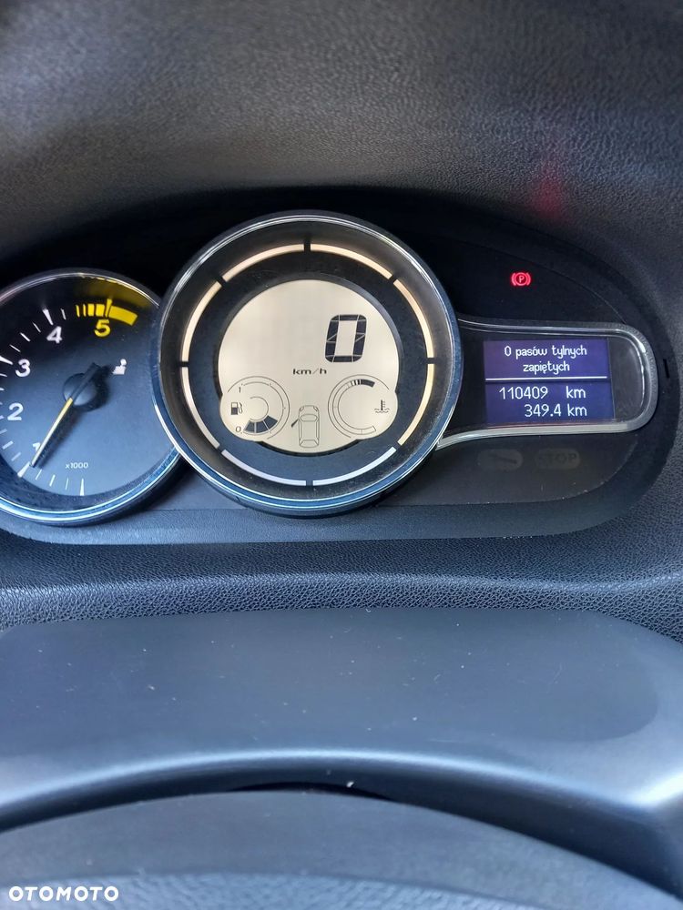 Renault Megane dCi 90 FAP Paris - 8