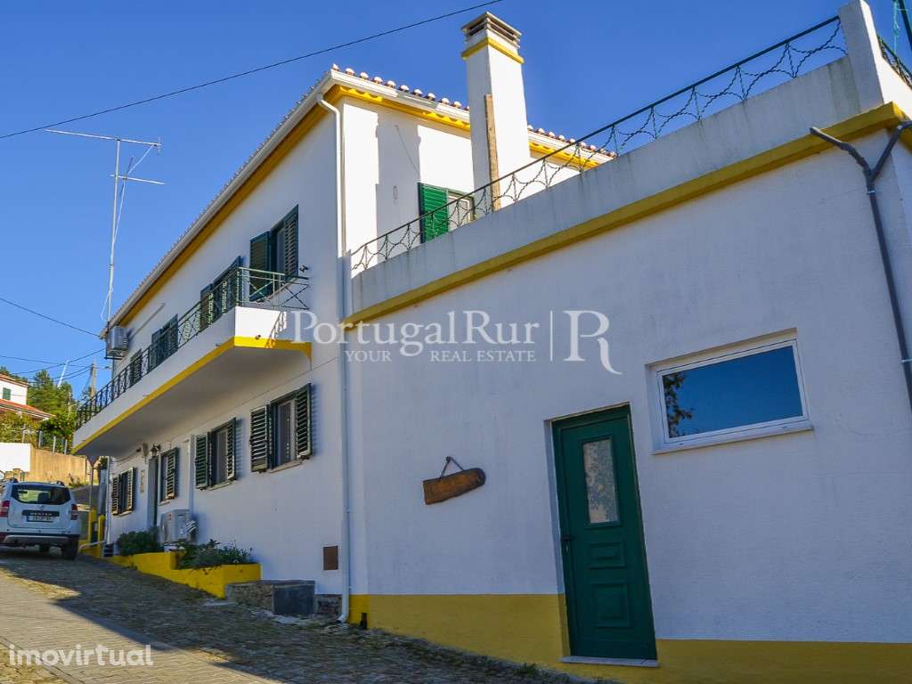 Moradia T5 - Quintal e Alojamento Local - Grande imagem: 2/25