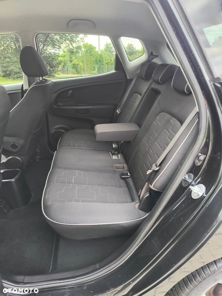 Kia Venga 1.6 CRDi 128 Titanium Collection - 16