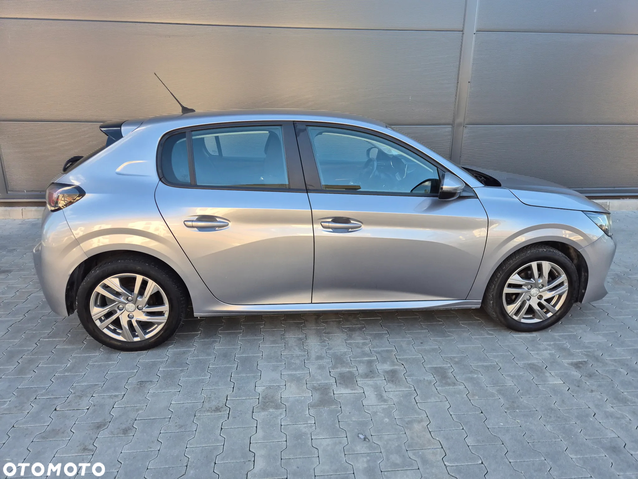Peugeot 208 1.2 PureTech Active S&S - 8